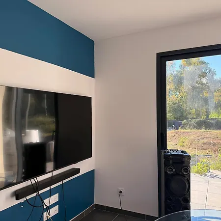 Maison De Avec 3 A Holiday home *